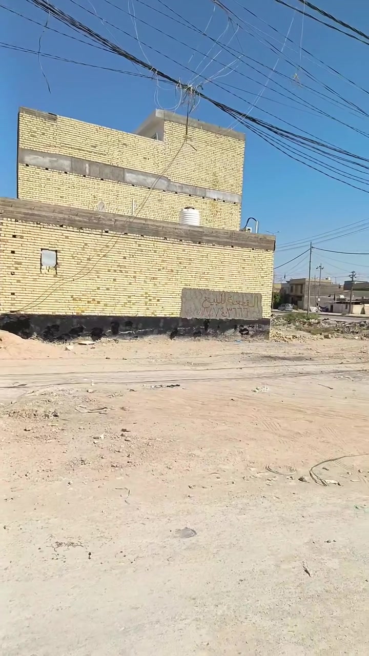 للبيع قطعة ارض 240 م او تباع نصفها موقع مميز على طريق الزوار تصلح تجاري اوسكني او حسينية 
للأسفسار
***********
***********
