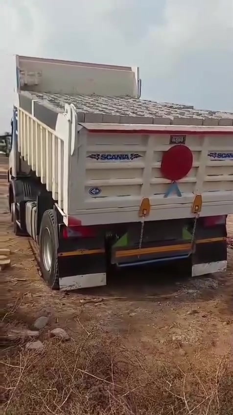 شاحنة • ماكو تفاصيل