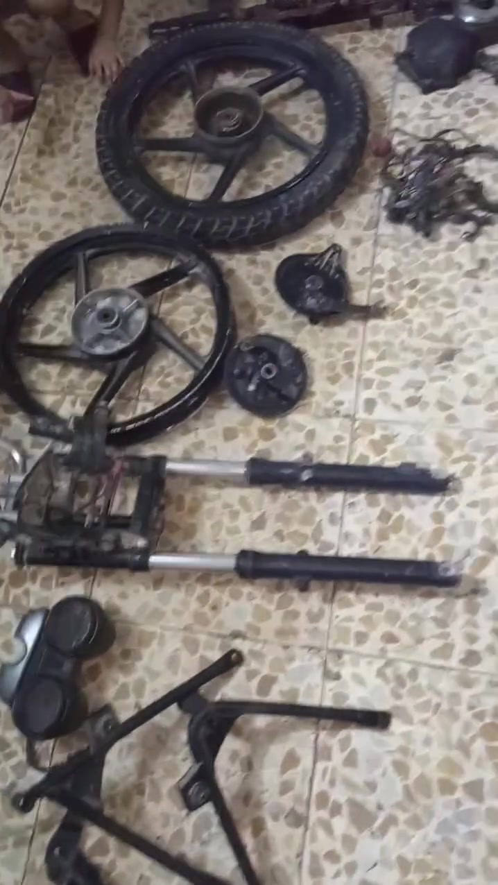 غراض بوكسر شلعه وحده غراض نضيفه رقم ***********
