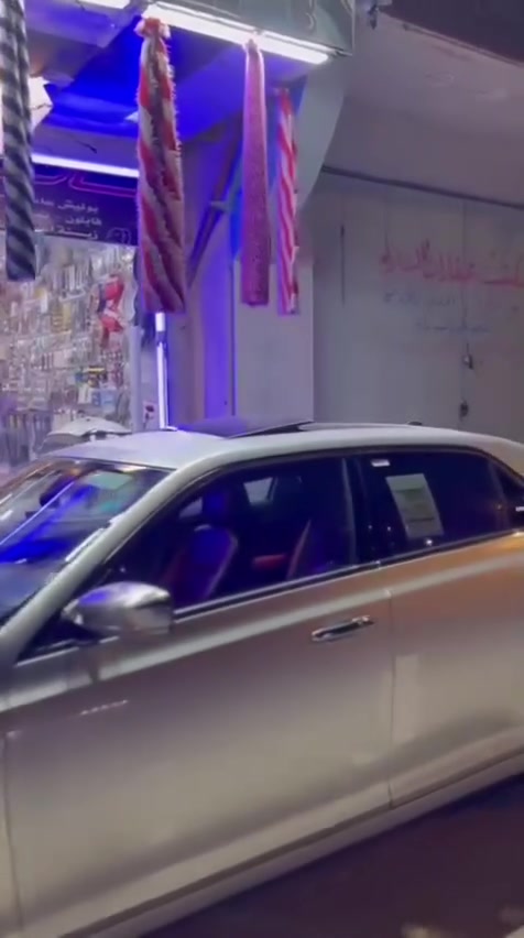 سلام عليكم 
مراوس او بيع 
اوبامه مديل  14 محدث 21 كصه بچم 
السياره SRT محرك 5600
السياره ما بيها نقص جديده كلش ملاحضات بيها قليل
 السعر 54 وبيها مجال حته لو مراوس جارجر اوبامه عنوان بصره 
***********
