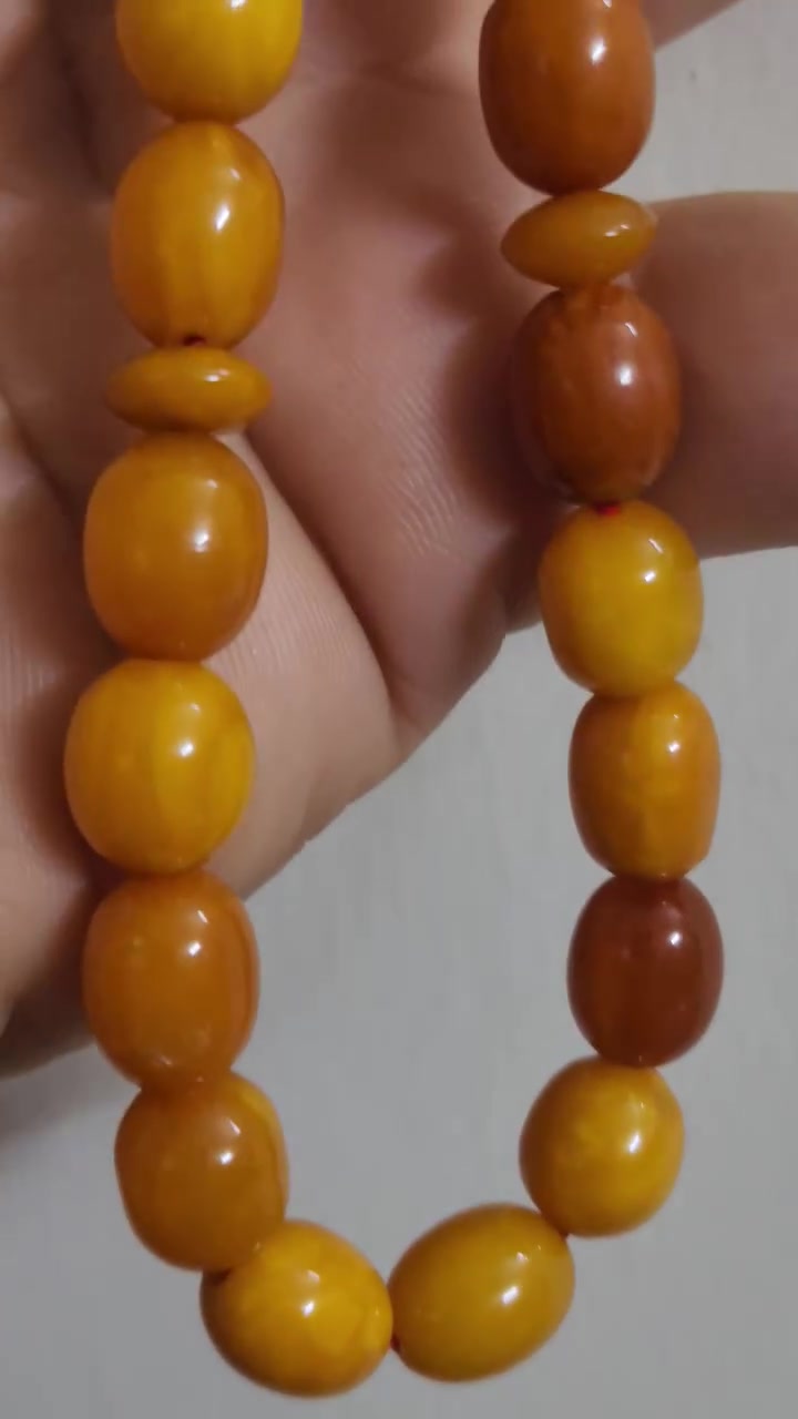 السلام عليكم 
الى عشاق الكهرب الألماني القديم 
الوزن ٢٨ غرام 
٣٣ خرزة
قطعة كفية جميلة ومميزة تستحق الاقتناء 
للإستفسار متوفر واتساب 
***********
الرجاء من الاخوان الما عنده خبر بالكهرب الألماني 
خلي يعبر المنشور 
تحياتي للجميع
