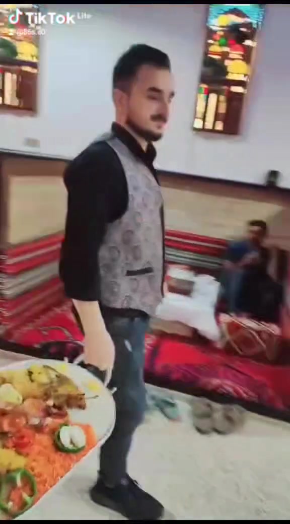 مـلوك المنـدي اليمنـي👑
صواني ومناسـف تبيّض الوجـه في العزايـم👌🏻
اجود انواع الدجاج واللحوم العراقية  100%
مطبوخـة ع اصولـها بالتتبيلة وبنفس الطعم ❤️‍🔥
لكل مناسباتكم  🪄

مطعم ربيع الشام للمندي اليمني  ... اصـل المندي اليمني ، عالـم الاطبـاق اليمنيـة ✨

📌متواجدين من الساعه 6صباحاً  الى 11 ليلاً 
يتواجد لدينا ثلاث وجبات تبدأ من الافطار 
والكباب العراقي الاصيل نتشرف في زيارتكم. 
توجد خدمة توصيل مجاني داخل المدينة.
 
*********** 🚀☎️
📍ذي قار ~ قضاء الفجر ~ مجاور صيدلية علي هاشم
