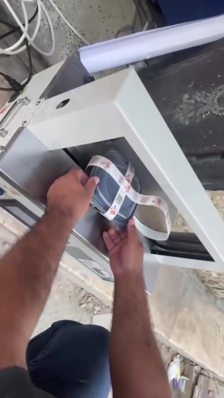صيانه وتصليح وتجهيز مكائن الرزم لكل الموديلات مع توفير شريط الرزم من افظل المصانع العنوان بغداد باب المعظم مدخل شارع الجمهورية مجاور الدكتور خليفة الشرجي للتواصل ***********/***********
