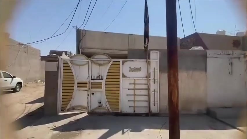 للبيع 🔑
دار سكني في بغداد – جسر ديالى الجديد / الكرغولية / شارع البزل 

📐 مساحة البيت: 200 متر🏠  الطابق: طابق واحد
🛏️ التفاصيل:
3 غرف وغرفه وحده بيه حمام 
استقبال طول سبع امتار
هول
مطبخ
حمام داخلي + تواليت و حمام خارجي
🌿 المميزات:
ترك خلفي
موقع هادئ ومناسب للعائلة
💰 السعر: يُذكر عند الاتصال
📞 رقم الهاتف ***********
📲 واتساب: 
سند ٢٥
