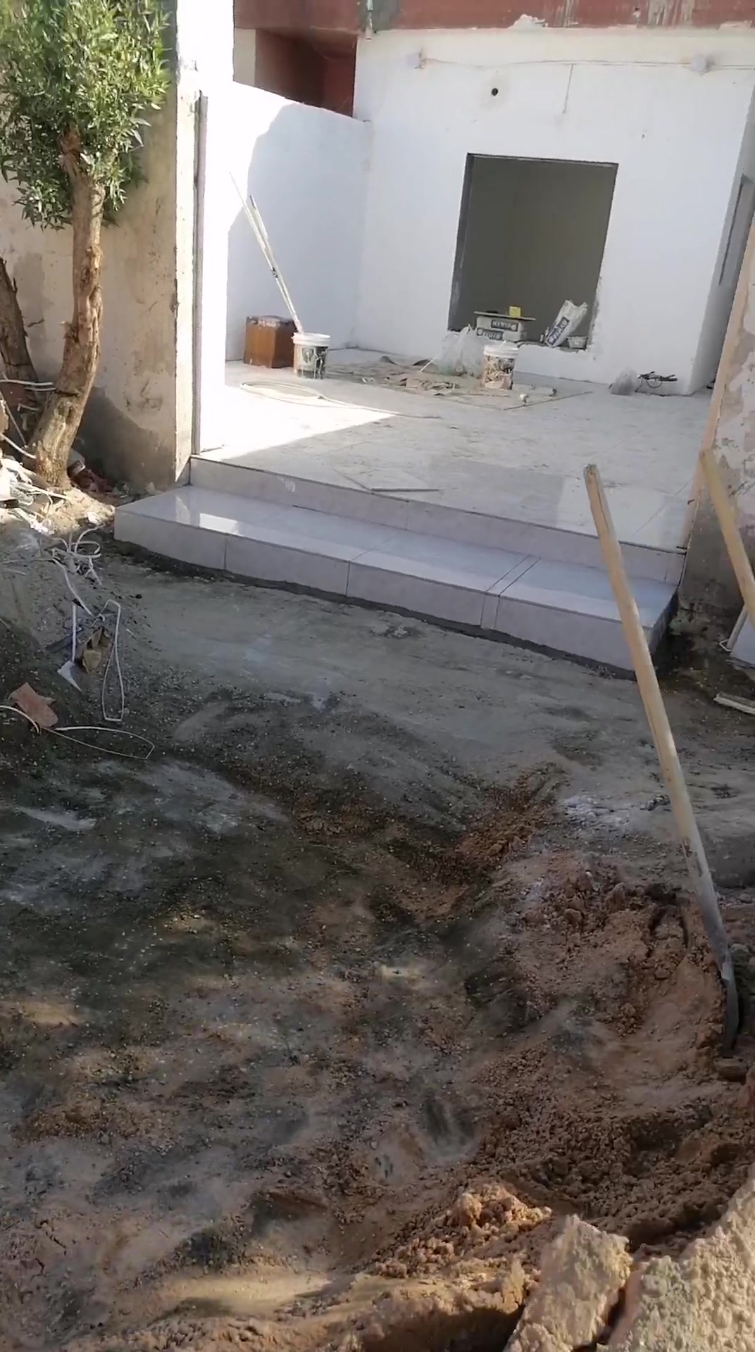 نشتغل كرسته وعمل وبس عمل ترميم الملازل

سيراميك لبخ تفليش بورك وجص

كوله ورانه سلم مفتاح الك وتستلم منزلك

بقل من اسعار السوك *********** راسلوني وتدللون الشغل كربلا فقط