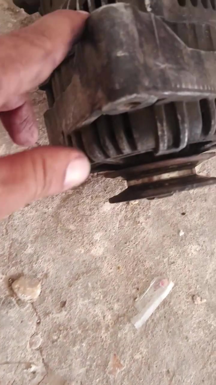 اغراض للبيع مال كيا بستا العنوان كربلاء***********
