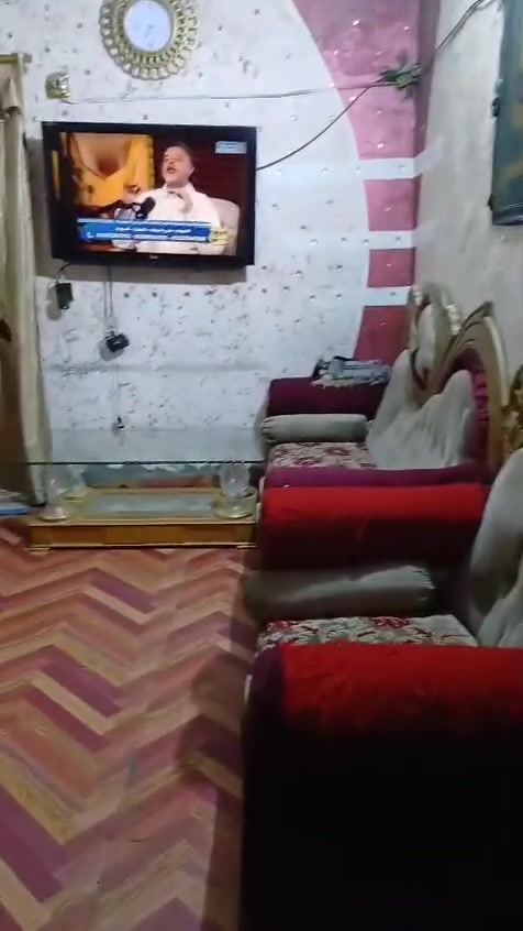 الدار للبيع واقع العنوان بغداد الزعفرانيه شارع الكهرباء قرب حسينيه الأمام المهدي ***********
