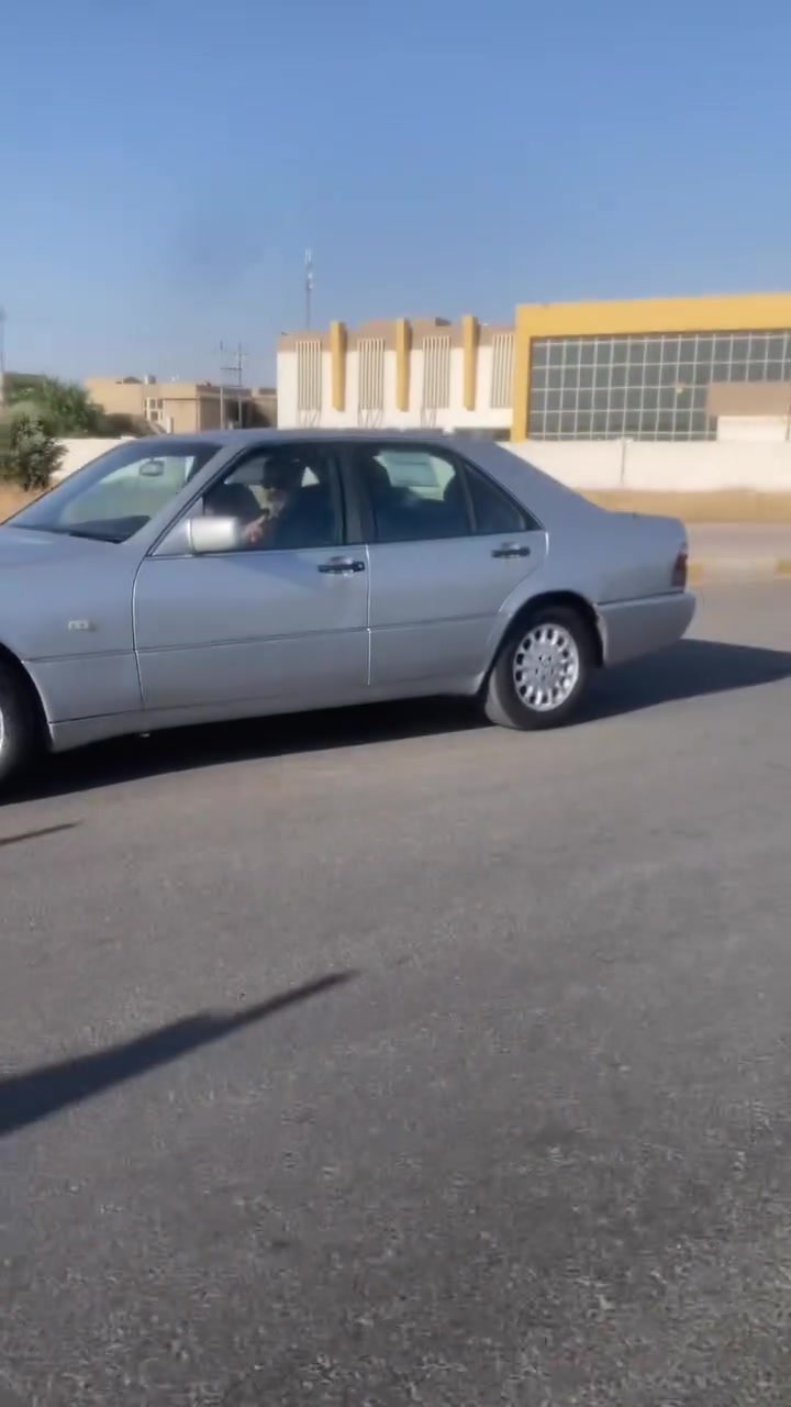 مرسيدس شبح لبيع السياراه جاهز
تخم تاير 
كير و محرك جديد
دبل فيتبم 
دبل هورن
دبل جام 

￼ سيارة للبيع سعر 75 قفل
مكان السيارة بغداد
‏أي استفسار على هذا الرقم
***********
