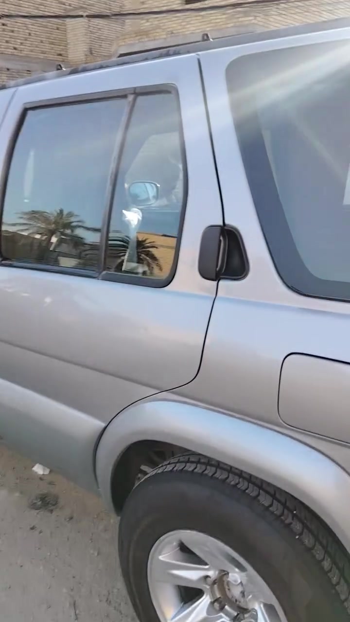 سلام عليكم باثفندر للبيع موديل 2000 مكينه 3300 كير عادي لوكير شغال مكينه دخن مابيه صوت ناعمه
السعر 50 وبيه مجال 
العنوان ناصريه  المو شراي لايتعبني

***********
