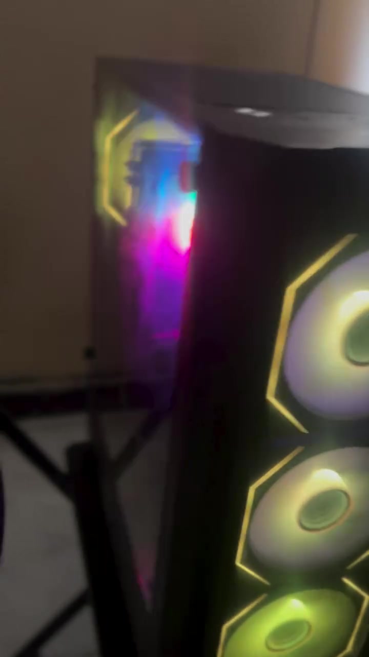 بيسي مستخدم نضيف موصفات 

موصفات Ram : 32 D4
GPU: RX 580 8G
Storage: 256 ssd
CPU: Intel xeon e5 2697 V3
كيس : 4 fan

السعر 550 بي مجالس بسيط 
التواصل : ***********
