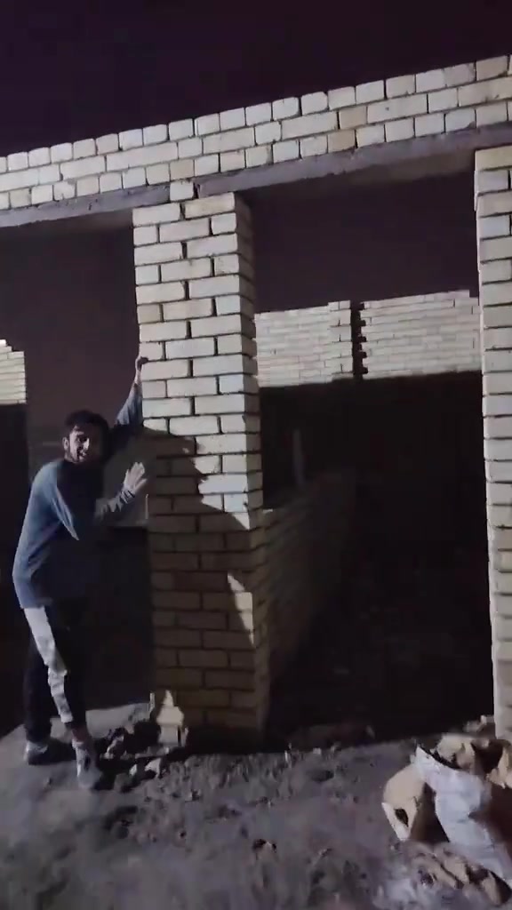 كادر خلفات بناء درجه وله وزن وستلام مهندس متفرقين حالين  ‏‪***********‬‏
