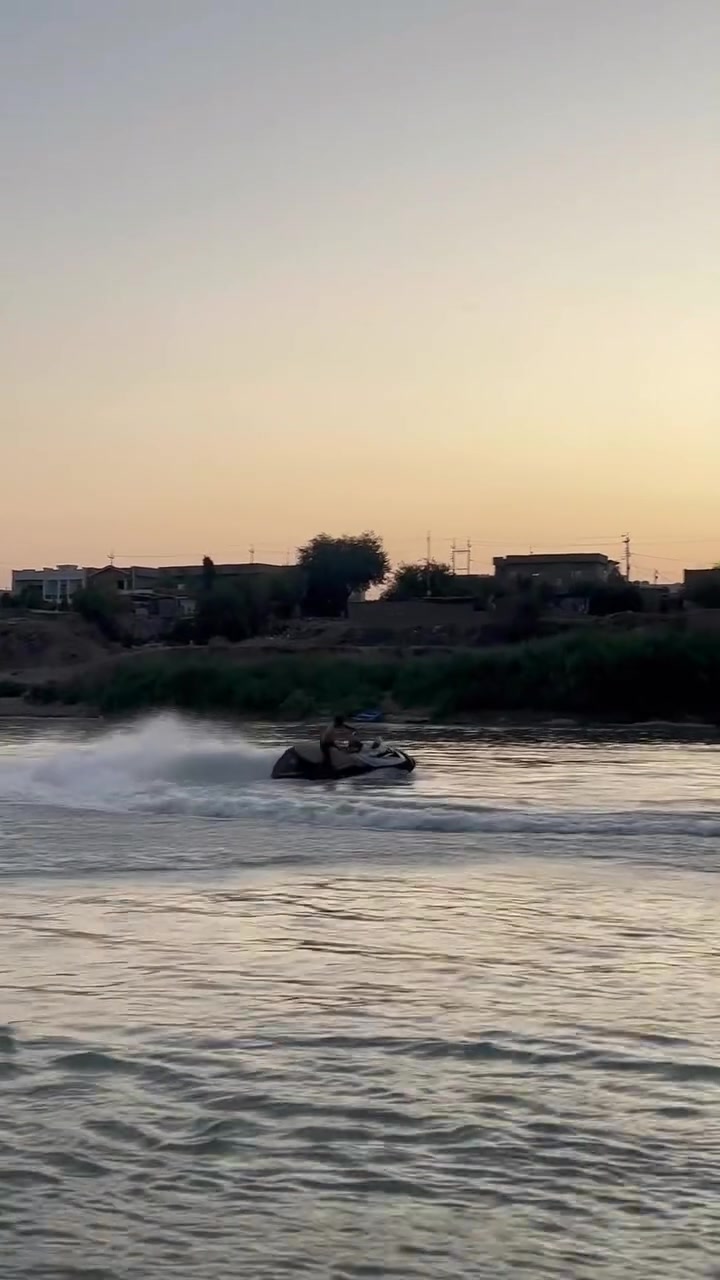 سیدۆ مۆدێل 2008، هێزی 215 HP (سوپەرچارج). شتێکی زۆر پاک و خاوێن ماوەتەوە، نرخەکەی زۆر گونجاوە و مامەڵەشی تێدایە. بۆ زانینی تەفاسیلی زیاتر و نرخەکەی، نامە بۆ واتساپ بنێرن، لە خزمەتدام:
📲 ***********

سي دو (Sea-Doo) موديل 2008، محرك 215 حصان (سوبرتشارجد). الجيت سكي كولش نظيف ووردة، والسعر كولش مناسب وبي مجال ومجالسة. للمزيد من التفاصيل والسعر، يرجى مراسلتنا على الواتساب وخادمكم:
📲 ***********
