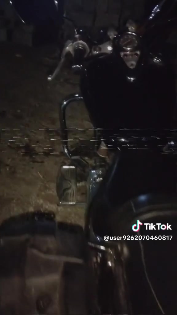 سلام عليكم دراجه لل بيع موديل 94
دراجه هارلي دراجه خير من الله اي نقص مابيهه الكهرباءيات كلهه شغاله نكره سلف دراجه خير من الله بل مشي اشك الكاعه صوتهه يخبل السعر مليونين وبيهه مجال لطيبين مكاني ديالى بعقوبه حي المعلمين اوراق مابيهه اكفلك من اسرقه رقمي للتواصل *********** الي مو شراي لا يتصل

