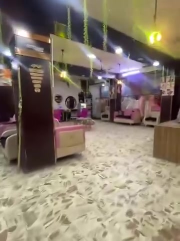 سلام عليكم يوجد صالون نسائي للبيع العنوان الزعفرانية نهاية الاربع شوارع ***********
