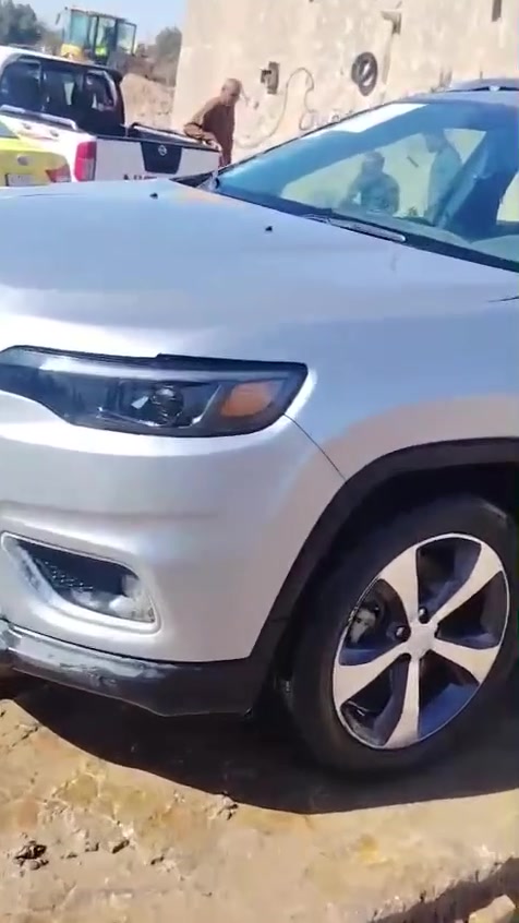 البيع جيب شيروكي بزون موديل 2019 بيه تبديل كاملغ وبنيد مكينه جديد رقم ذي قار انكليزي سعره 100 وبيه مجال الاستفسار اتصال ***********

