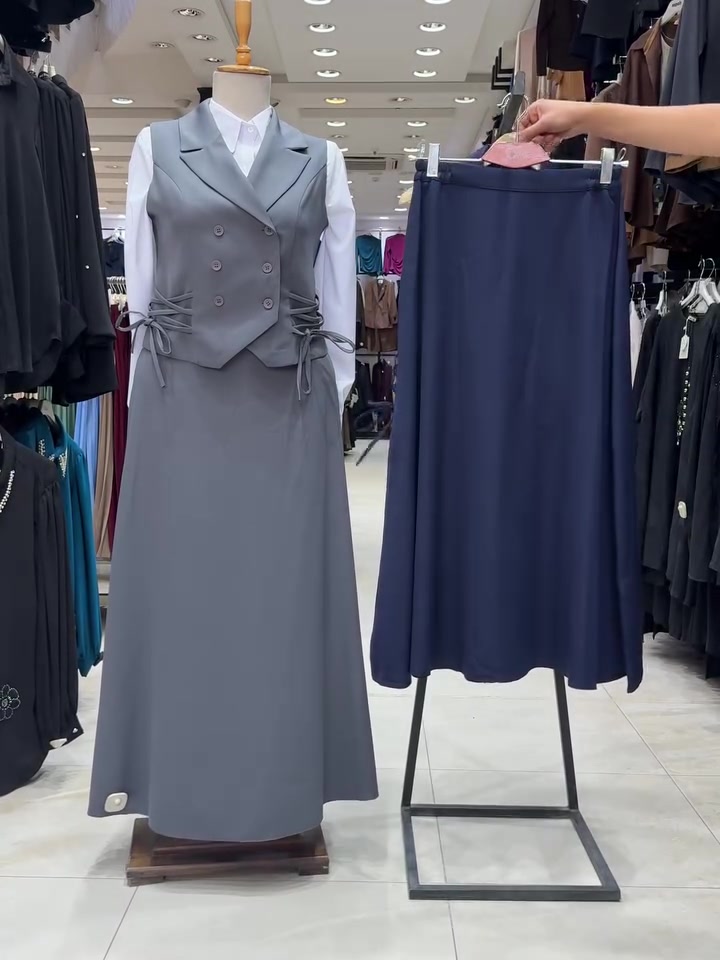 طقم • تنورة • الكوت