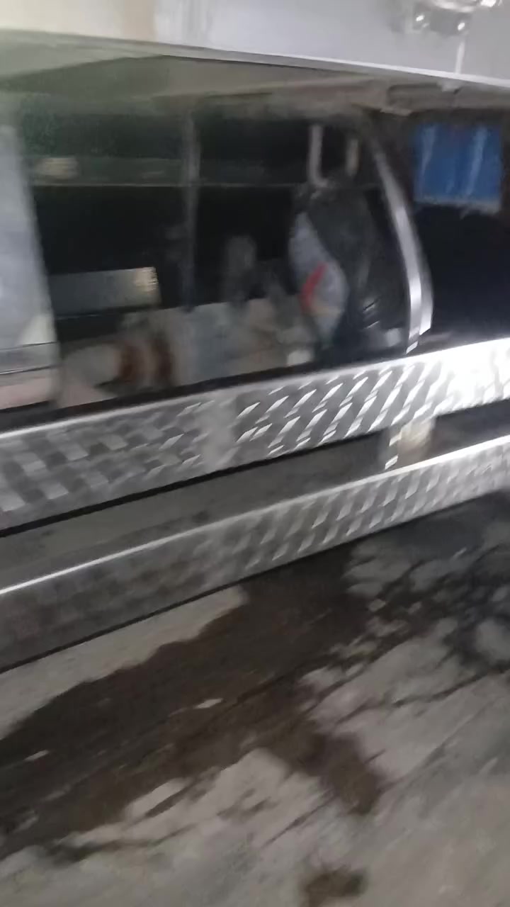 سلام عليكم سبايدرات قطعتين سته وربع ياباني اصل صدفيات
***********
