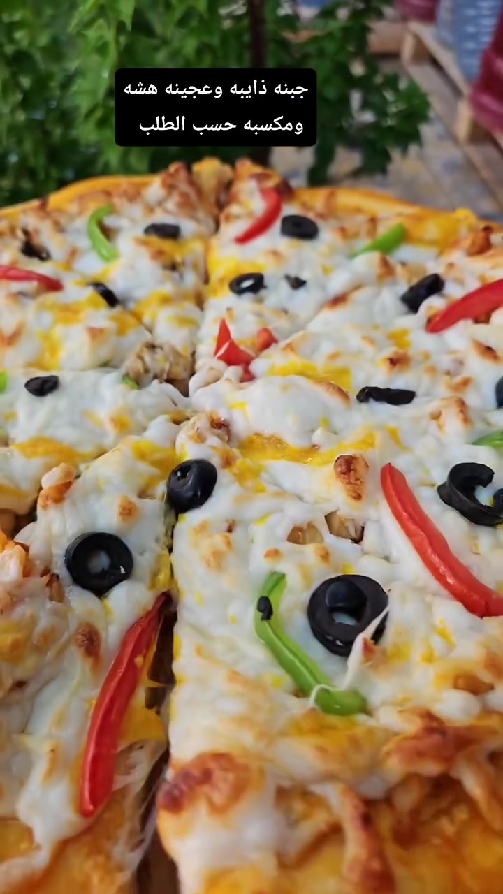 بيتزا الملك 🍕🍕البيتزا اختصاصنا 
كل قطعة تجربة مميزة قد تجعلك تتساءل لماذا لم تطلبها من قبل.

الأسعار:🍕 صغير: 3,500🍕 وسط: 5,000🍕 كبير: 8,000

للطلب والاستفسار:***********

نحن في انتظار طلبك، فالمذاق الجيد يبدأ من أول
