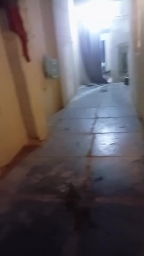 بيت ايجار • غرفة وهول • بلتجاوز قريب جامع الصدرين