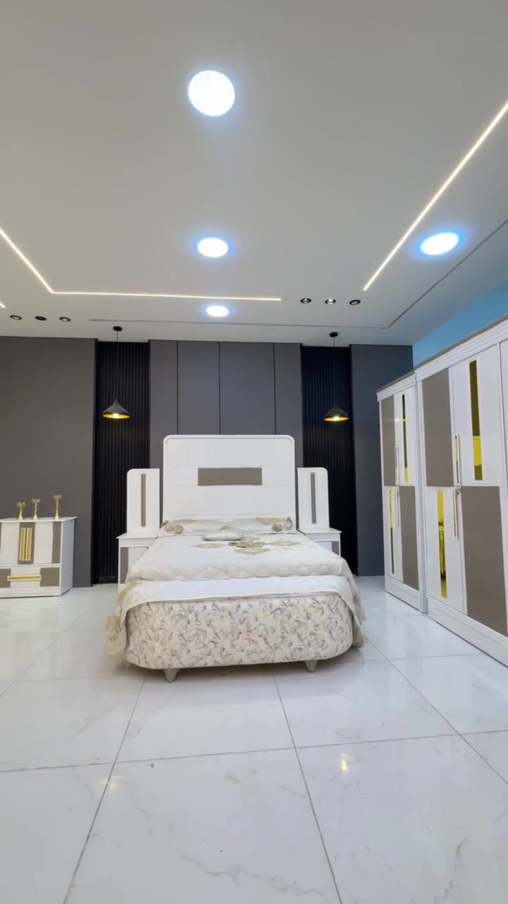 💰 السعر: مليون دينار فقط – غرفة صاج جديدة وجاهزة
📞 للحجز والاستفسار واتساب: ***********

​🛏️ غرفة نوم فخمة – خشب خفيف نوعية سوكي / درجة اقتصادية – طابق واحد

​المواصفات: داخل معاكس 3ملم – خارج تحفير SNS ان دي اف 5ملم

​الصبغ: صبغ حراري درجة أولى

​القطع: كنتور 6 أبواب – 9 قطع كاملة

​السرير: سرير بلاويد أسود (6 أرجل)

​قياس الكنتور: عرض 3.20 × ارتفاع 2.40

​🛠️ فحص قبل الاستلام

​🚚 التوصيل:
​بغداد: توصيل وشد مجاني (الأطراف 50 ألف)
​المحافظات: حسب البعد
