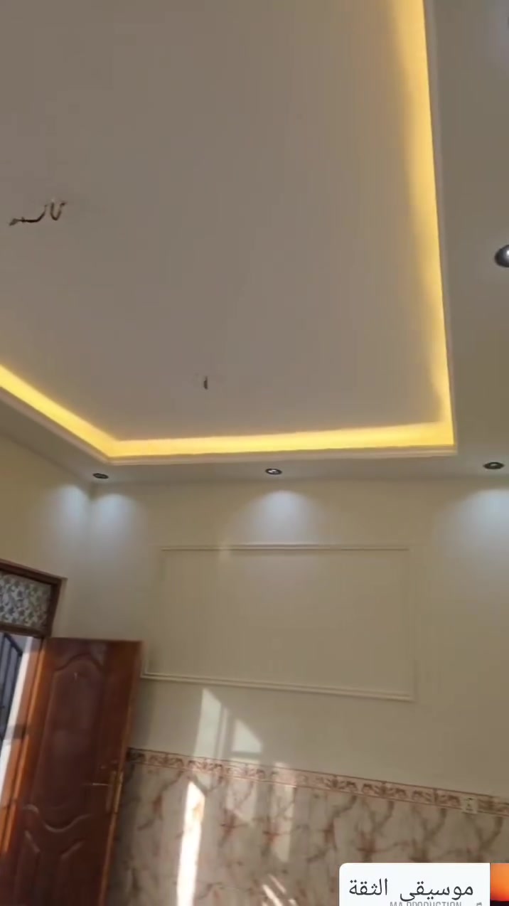 منزل للبيع بموقع مميز وبسعر مناسب في الديوانية للبيع او مراوس حسب قناعه

📍 حي الفرات – قرب شارع المستوصف
📐 المساحة: 100 متر مربع
📏 الواجهة: 10 أمتار
🏠 ركن وعلى ساحة
📄 طابو صرف
🏗️ بناء كونكريت مسلح
🏢 المنزل مكوّن من طابقين

الطابق الأول:
غرفة، صالة، استقبال، مطبخ، ودورتي مياه.

الطابق الثاني:
غرفتا نوم، صالة، ومخزن.

استفسار اتصل بالرقم ***********
