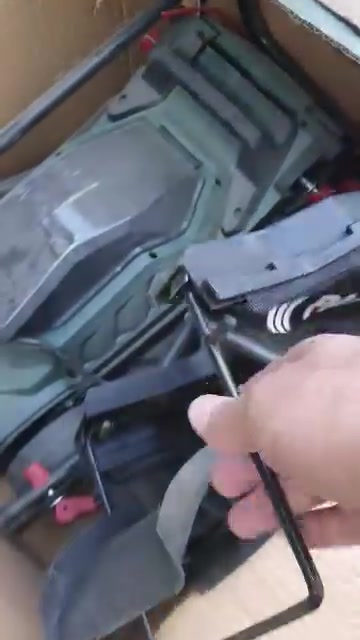 عدد متنوعة بارك سايد المانيه كميه تقريبا اكثر من ١٠٠ قطعه ابيعه كلهن شلع هلموجود فحم بدون فحص لا مصلحه ولا مفتوحه ابيعه شلع فحم شلع فحم الي يريدهن يتواصل على الرقم *********** او على الخاص مكاني بغداد شارع فلسطين
