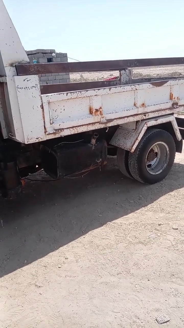 السلام عليكم كنتر للبيع مازده الماني سياره جاهزه كير محرك شاصي سياره شغاله اتصل***********
