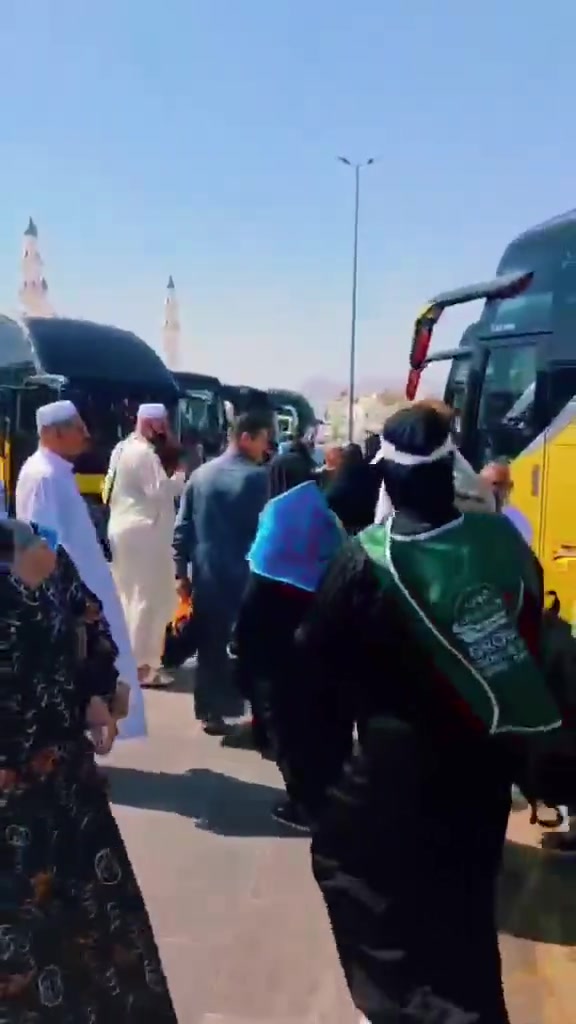 ✨ 🕋 رحلة العمرة طيران مع مجموعة شركات (سما المدائن & سما الزعفرانية) 🕋 ✨
احجز رحلتك الإيمانية لزيارة بيت الله الحرام ومسجد رسوله الكريم بأفضل الخدمات وأنسب الأسعار!
💰 سعر البرنامج:
 900,000 دينار عراقي فقط!
✈️ تفاصيل الرحلة والبرنامج:
 المدة: 11 يوم / 10 ليالي
 طيران: ذهاب وإياب (شامل جميع إجراءات الاستقبال والتوديع).
 المدينة المنورة (3 أيام): الإقامة في المنطقة المركزية بالقرب من الحرم النبوي الشريف + ضمان دخول الروضة الشريفة.
 مكة المكرمة (8 أيام): الإقامة في منطقة محبس الجن.
 السيارات والخدمات: نقل واستقبال من باب الشركة إلى المطار والعكس.
🎁 خدمات وهدايا الرحلة الشاملة:
 🍽️ 3 وجبات طعام يومياً (نظام أوبن بوفيه فاخر).
 🧕 إرشاد ديني متخصص لخدمة أبناء المذهبين.
 🧳 هدايا مجانية لكل معتمر:
 حقيبة سفر كبيرة + حقيبة يد صغيرة.
 إحرامات للرجال / وشاح مخصص.
 باج تعريفي خاص بالمجموعة.
📍 عناوين الفروع وأرقام الحجز:

🏢 فرع شركة سما الزعفرانية:
 العنوان: الزعفرانية - شارع الكهرباء
 📞 أرقام الهاتف: 
*********** | ***********
🏢 فرع شركة سما المدائن:
 العنوان: المدائن - الوردية - مجمع الحسن
 📞 أرقام الهاتف:
*********** | ***********
✨ سارع بالحجز.. الأماكن محدودة! نتشرف بخدمتكم في رحلة العمر ✨
