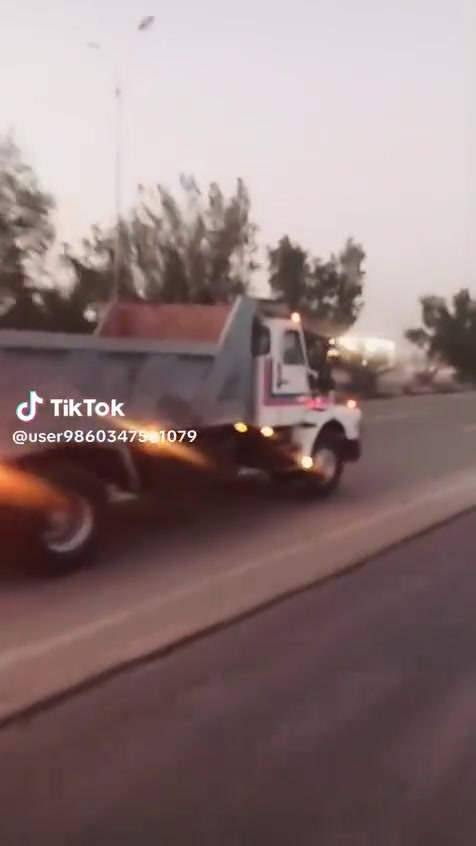 للبيع فالفوو موديل ٨٧رقم الأنبار مكينه N10 كير 4//4
