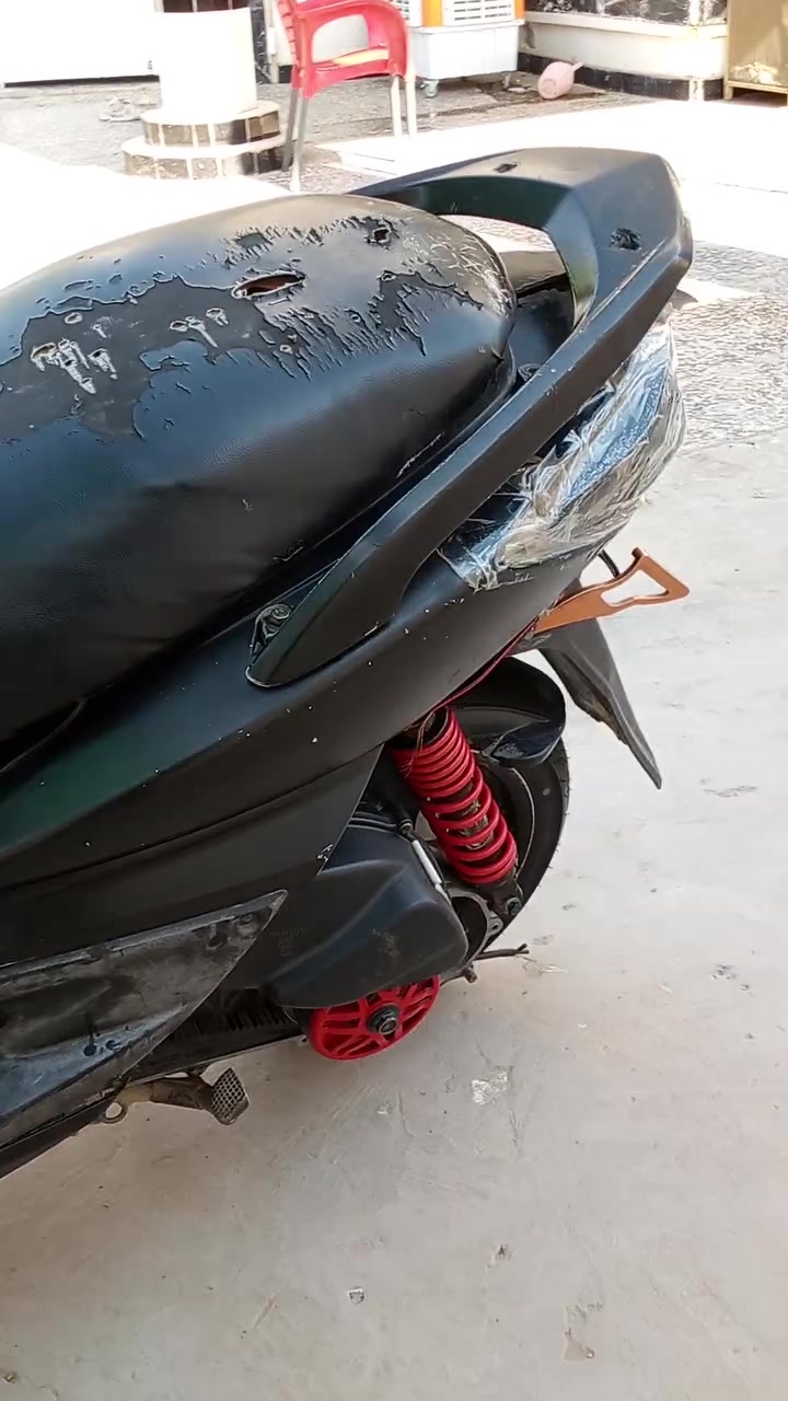 السلام عليكم هاي سكنس فحل 140 للبيع بوشه 58 ونص الدراجه رياضيه مزوده خارجي وداخلي كله رياضي الكهربائيات كامله دراجه كلهه كامله السعر 550 وبيهه مجال مكاني بغداد للاستفسار ***********
