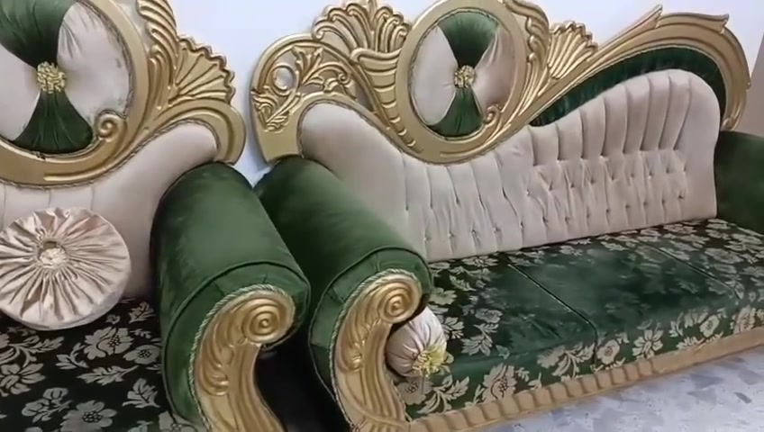 سلام عليك) تخم كلش نضيف مستخدم شي بسيط للسف مكان صغير مكان حي سفير العبيدي سعر ٢٥٠بي مجال بسيط شراي تصل وتدلل هاذ رقم ***********
