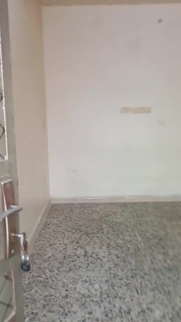 دار للايجار • غرفتين • بيت حلو