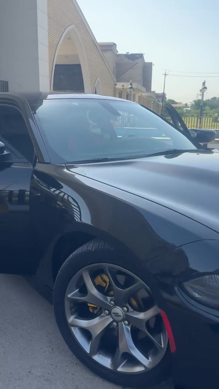 السلام عليكم ورحمة الله
وينه الي يدور جديد و جاهزه 

جارجر مديل 2019 GT باسمي رقمي بغداد 

مواصفات  

1 كشنات حضن 💺

2 شفتات ستيرن 

3 تحكم ستيرن 

3 ستيرن محترك 4 

4 شاشا كار بلي 🖥️

5 سوبر تراك super truck 🏎️

6 sport/ normal/ echo🏎️

7 حساسات خلفيه 

8 كامره دواره 

9 كير طيارة 

10 لايت زنون منضومه جديده حداديه امامية و خلفيه جديده 🛤️

تخم تاير جديد 🛞

منضومة تبريد كله جديد ❄️سويته ع ايدي السيارة جاهزه للاخير صور الحادث مرفق مكان السيارة بغداد زعفرانية هاتف *********** سعر 190 بيهة مجال

