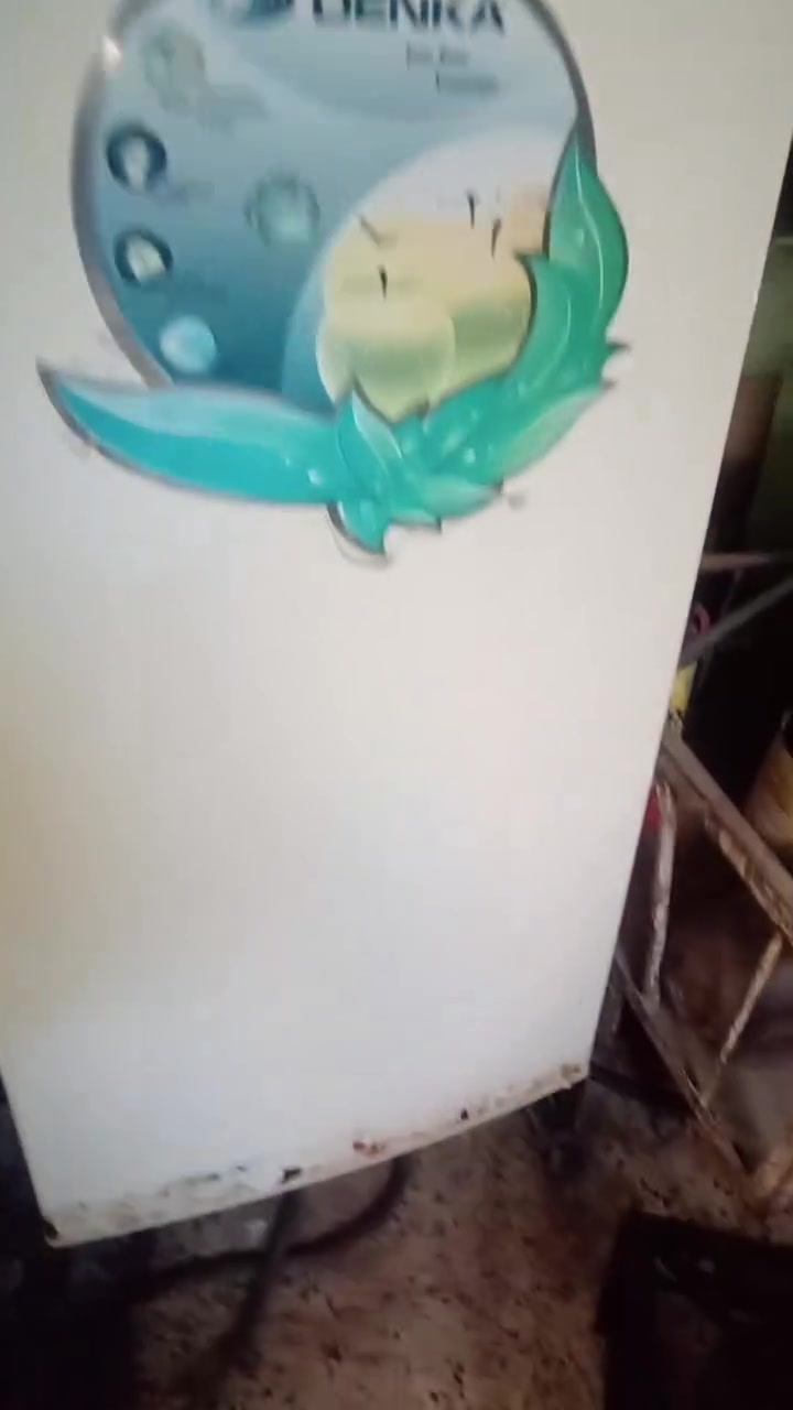 ثلاجه للبيع يحتاج غاز صار بيه ليك
حي التأميم شارع الطحين خلف الحمام
*********** /***********
معاه قاعده
