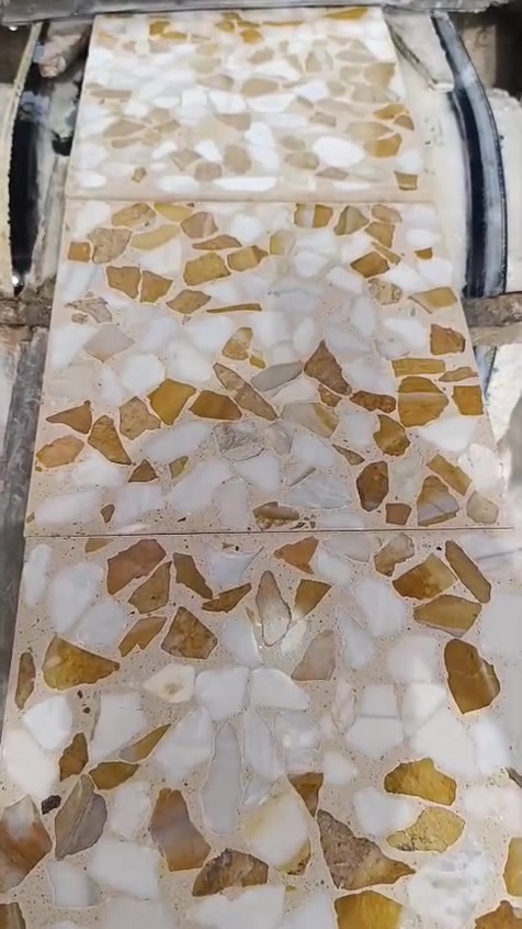 معمل الخليج لانتاج البايات والكاشي بكافه انواعها المطعم والمزايك ومن افضل المواد السمنت السعودي الملوث الجانب الايمن رقم الهاتف***********
