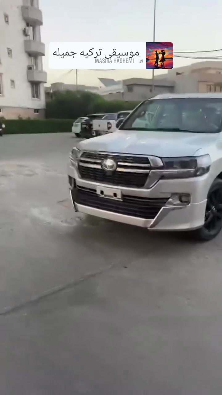 لاندكروز ٢٠٠٩ محدث ٢٠٢١ صبغ عام بدون گلبه السيارة جاهزة ماتصرف عليها كلشي تحويل ثاني يوم گير ومحرك بشرط. السعر ٢٣٥ مكانها اربيل.. او.. الانبار. ***********
