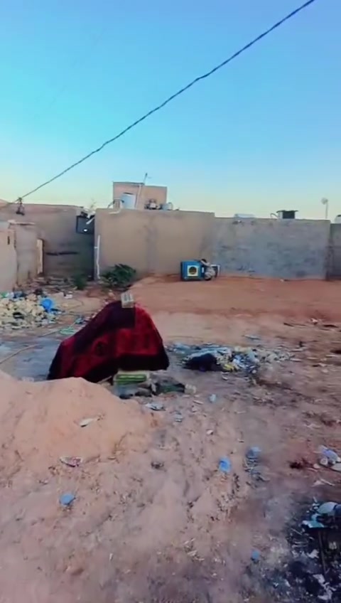 اللهم صلي على محمد وآل محمد عرصه للبيع 200متر السعر 8وبيه مجال الرقم بي واتساب ***********
