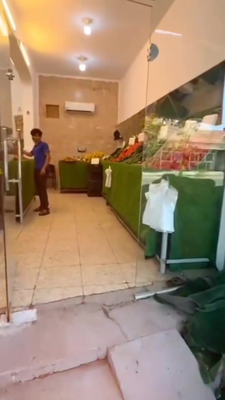 ميوزة 22 متر شغل درجة اولى حديد مغلف خشب وتارتان استخدام جدا قليل شغل درجة اولى 
بغداد الحرية الدولعي
للاستفسار واتساب
***********
