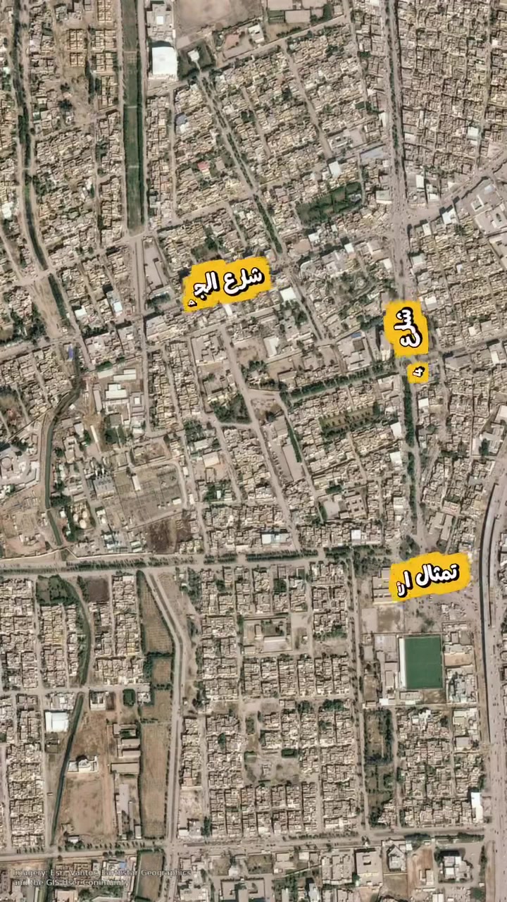 📣 فرصة مميزة.. محل تجاري ومكتبي للإيجار بموقع ممتاز في الحلة 📣
تبحث عن مكان جاهز ومناسب لانطلاق مشروعك؟ يتوفر لدينا محل للإيجار بتأسيسات حديثة وخدمات متكاملة.
📍 العنوان: بابل - الحلة - حي المرتضى - قرب لحوم أبو زينب (شارع الأنوار).
📐 تفاصيل المساحة:
 * الأبعاد: العرض 4.15 متر × الطول 8.3 متر.
 * مساحة إضافية: 1.5 متر تحت الدرج (ممتازة للاستخدام كمخزن صغير).
✨ مميزات المحل:
 * الكهرباء: ميزانية وطنية مستقلة + خط مولدة ذهبي لضمان استمرار عملك بدون انقطاع.
 * الصحيات: مرافق صحية (غربية) مجهزة بالكامل بماء حار وبارد.
 * البنية التقنية: أماكن مؤسسة ومخصصة مسبقاً لكاميرات المراقبة، راوتر الإنترنت، وشاشة العرض.
💼 الأنشطة المطلوبة:
المحل مناسب جداً للأغراض التجارية والمكتبية (نستقبل المشاريع النظيفة فقط والتي لا تلحق ضرراً بالبناء).
💵 الإيجار: 600,000 دينار عراقي شهرياً (السعر نهائي وغير قابل للتفاوض).
📞 للتواصل والاستفسار:
***********
***********
