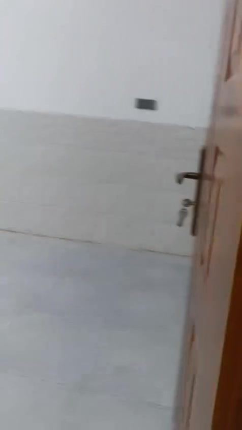 بيت • ١٠٠م • زين قوس
