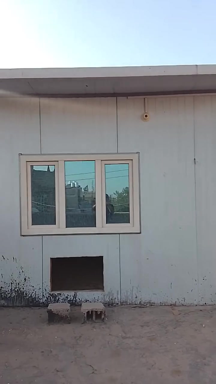 السلام عليكم عندي غرفه ساندويتش للبيع السكن مالته الزعفرانيه بشارع الكبيسي مقابل صوره امام علي نور الشرطه راح اخلي رقم التليفون عالشاشه اذا يحب اتصل بي خدمته انا***********

