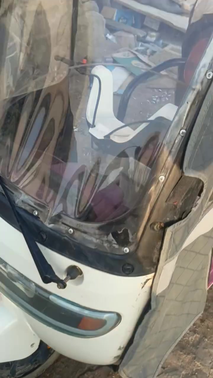السلام عليكم تكتك شحن للبيع الباتريات 3 ميشتغلن والباقي يشتغلن مكاني بغداد فلكة سلمان  ب800 وبيها مجال بسيط
‏‪***********‬‏
السلام عليكم تكتك شحن للبيع الباتريات 3 ميشتغلن والباقي يشتغلن مكاني بغداد فلكة سلمان  ب800 وبيها مجال بسيط
