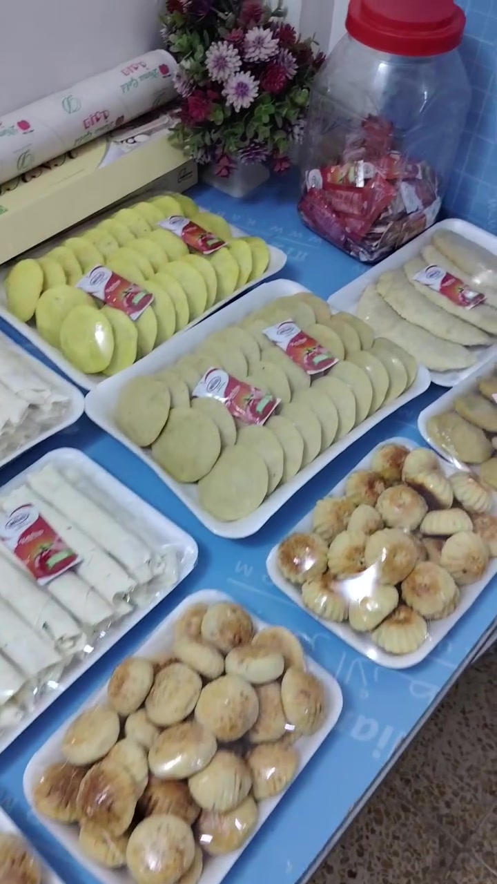 🌿 كبة جنى' 🌿 .. 
  ~~~~~~~~~~
"قرمشة من الخارج… وحشوة تحكي عن الطعم الأصيل  😋 
لذّة تُحضّر بعناية، لتكون على سفرتكم بكل حب 💕

ملاحظة : جميع منتجاتنا بلحم ( عجل عراقي 100٪ ) .
للطلب والأستفسار :
☎️ ***********
https://www.facebook.com/share/1RB4SULkgh/
