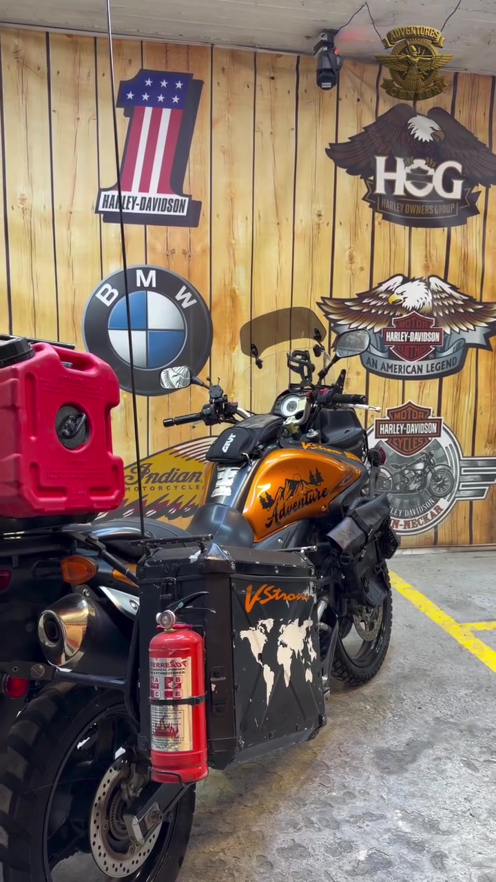 سوزوكي V-Strom 650 للبيع 🔥

إذا تريد دراجة تجمع بين القوة، الراحة، والاعتمادية… الـ V-Strom 650 خيار ما يخذلك 💯

🔹 محرك 650cc
🔹 أداء قوي وممتع للمدينة والسفر
🔹 مريحة بالمسافات الطويلة
🔹 مناسبة للخطوط والرحلات والمغامرات
🔹 دراجة عملية واقتصادية مقارنةً بفئتها

📍 الدراجة متوفرة وجاهزة للمعاينة
📩 للاستفسار والتفاصيل راسلنا خاص 📞 المبيعات: *********** 
🔧 الصيانة: ***********

📍العنوان:بغداد–الكريعات–شارع النهر– قرب شارع 10

لوكشين السنتر 

https://maps.app.goo.gl/YEQ3vSZAWeigeCvu6

اوقات الدوام الرسمي جميع ايام الأسبوع 
من الساعة00 :10 صباحا  الى الساعه 8:00 مساءا 

بيع بلنقد  والاقساط - توصيل الى جميع المحافظات 

رابط صفحة التلكرام للاكسسوارات والأدوات الاحتياطية 
https://t.me/center_adv

رابط صفحة الفيس بوك 
https://www.facebook.com/share/14HSzPrKdia/?mibextid=wwXIfr

رابط صفحة الانستكرام 
https://www.instagram.com/adventures_center_iraq?igsh=MWU4bjgyYjRzcHR0Ng%3D%3D&utm_source=qr

رابط صفحة التيك توك 
https://www.tiktok.com/Adventures Center - سنتر الادفنجرز?_t=ZS-90fFNnnjYVs&_r=1
