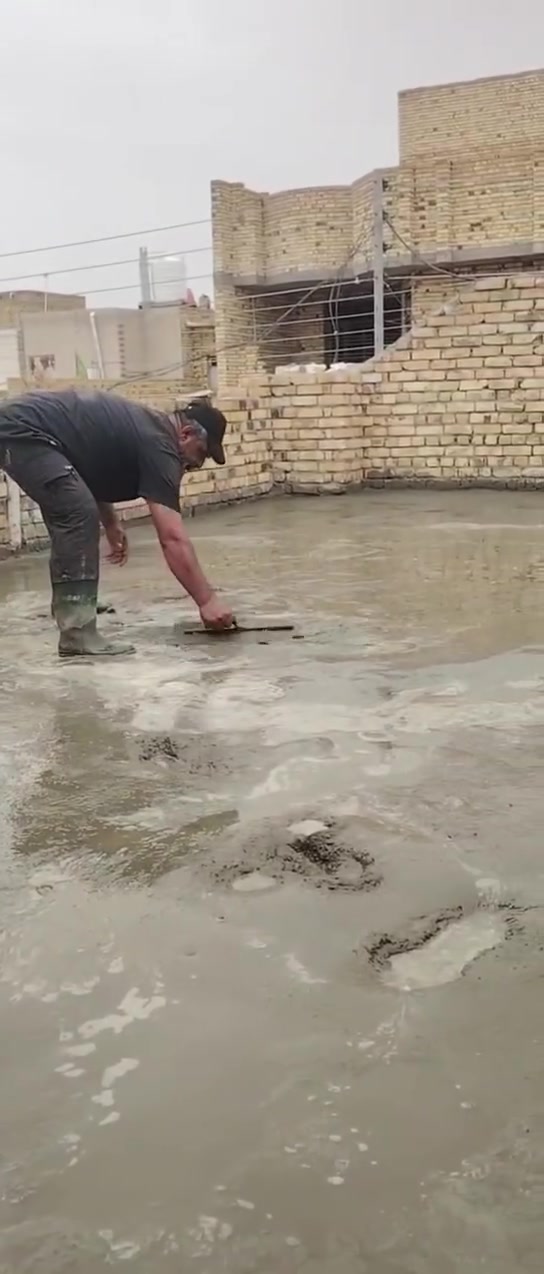 سلام عليكم يوجد لدينه كادر عمال +لصب +تنكير+مجاري +تصليط صطح تراب+زفت صطح+ويوجد ونج كافت العمال يوفقكم الله -***********@
