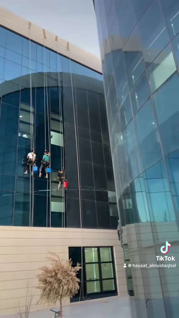 شركة حياة المستقبل للتنظيف في بغداد تقدم خدمات تنظيف احترافية للمباني والمكاتب والمنازل.
متخصصون في تنظيف الزجاج للمباني المرتفعة باستخدام تقنيات حديثة
وآمنة (سبايدر).
الخدمات:
• تنظيف الزجاج والواجهات للمباني العالية
• تنظيف شامل من البداية إلى النهاية
• تنظيف المكاتب والمنازل
• تنظيف واجهات المباني
#بغداد #ırak #bagdad #بغداد #تنظيف 
***********
***********⁩⁩⁩⁩⁩⁩⁩⁩⁩⁩
