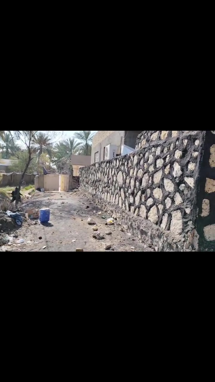 اهم من كلشي صدق العمل.
عمل بناء حجر درجى اولى 
واسعار مناسبه 
عمل اسيجه 
عمل بيوت 
عمل حقول 
رصف حدائق 
رصف شطوط 
وكافة الأعمال الحره 

للستفسار اتصل على 
***********
