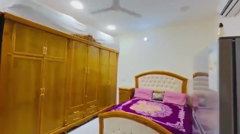 السلام عليكم دار للبيع بناء حديث المساحة 95 متر بناء طابقين يحتوي على غرف نوم عدد 2 صالة مطبخ حار بارد حمام سويت بيت جاهز تسليم مفتاح بناء طابوق سطح شتايكر شبابيك المنيوم العنوان قرب مركز الخنساء  قريب ع مستشفى الفضيلية الجديد دور الزراعة المنطقة بيها جميع الخدمات من تبليط ومجاري ومياء إنترنت مدارس المنطقة مشمولة بالتمليك السعر 60 مناسب جدا  بالنسبة لأسعار المنطقة ويرهم تنطي دفعة والبقية تسديد شهري حسب الاتفاق 
للتواصل حصرا عبر الهاتف *********** يوجد واتساب
