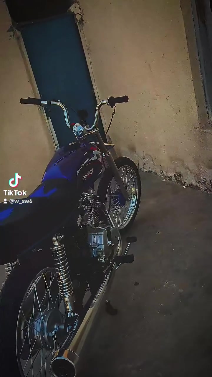 سلام عليكم دراجه نامه شلامجه للبيع لسعر 950 مجال بصيط صالها يومين من معمره بعد عله سحك لمو شراي، لا يتعبني ***********
