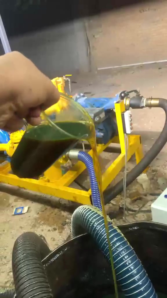 سلام عليكم يتوفر احمر خفيف واصل كرخ ورصافه اتصال 📞 ***********
